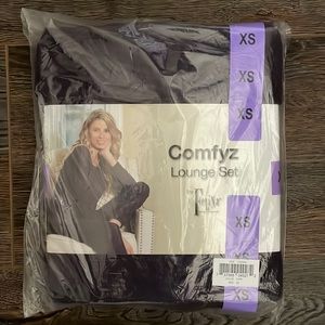 Felina Size XS Lounge Set